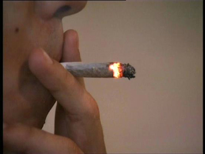 Porro de marihuana. Imagen de sciencepics.org con licencia Creative Commons