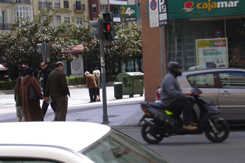 sem�foro y paso de peatones